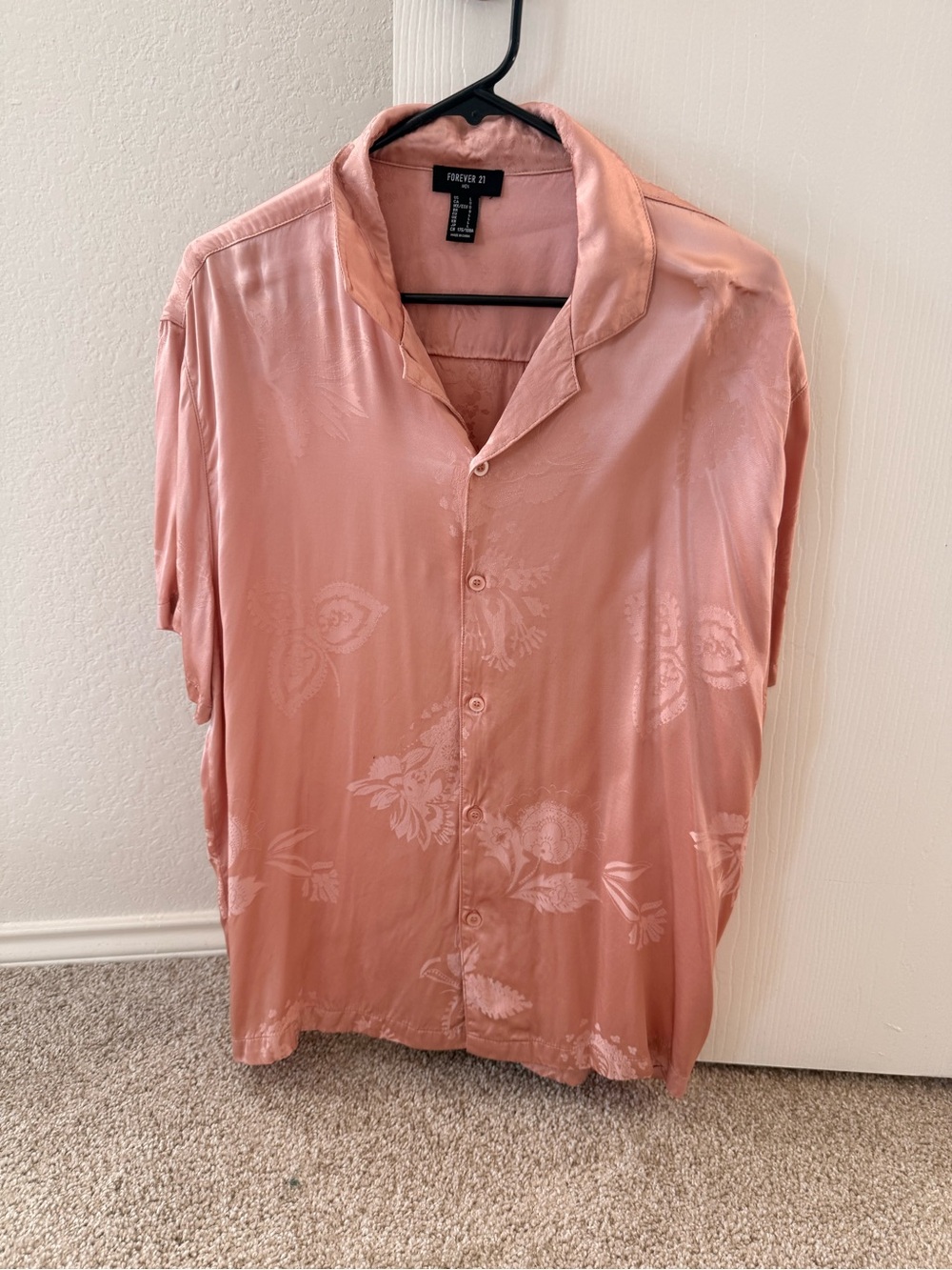 Forever 21 Men’s Peach-Tone Short-Sleeve Button-Down Shirt